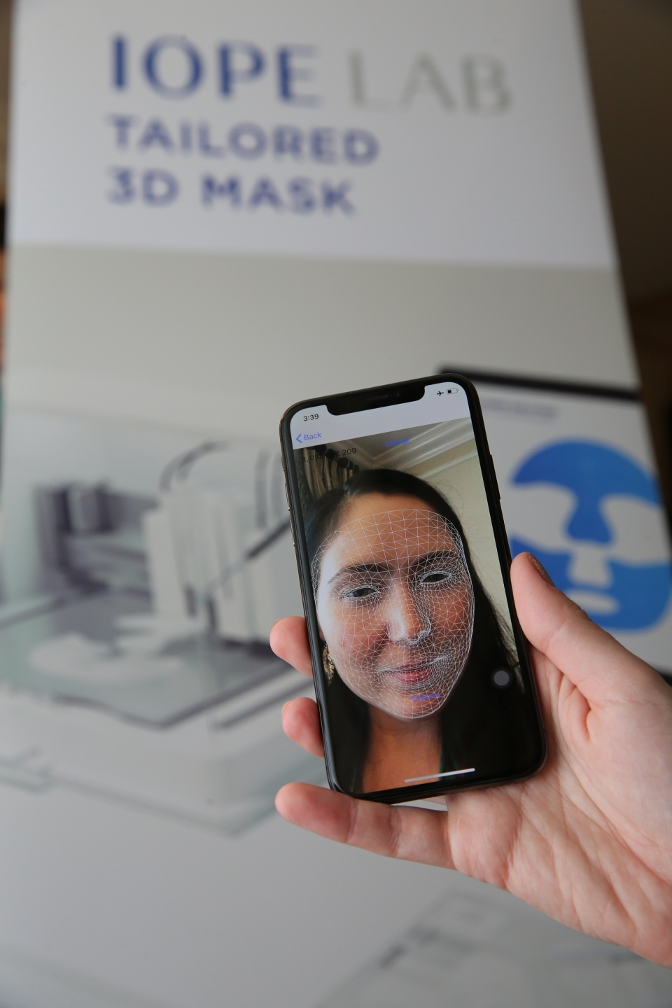 아모레퍼시픽, CES 2020 3D프린팅 맞춤 마스크팩얼굴 계측 장면.