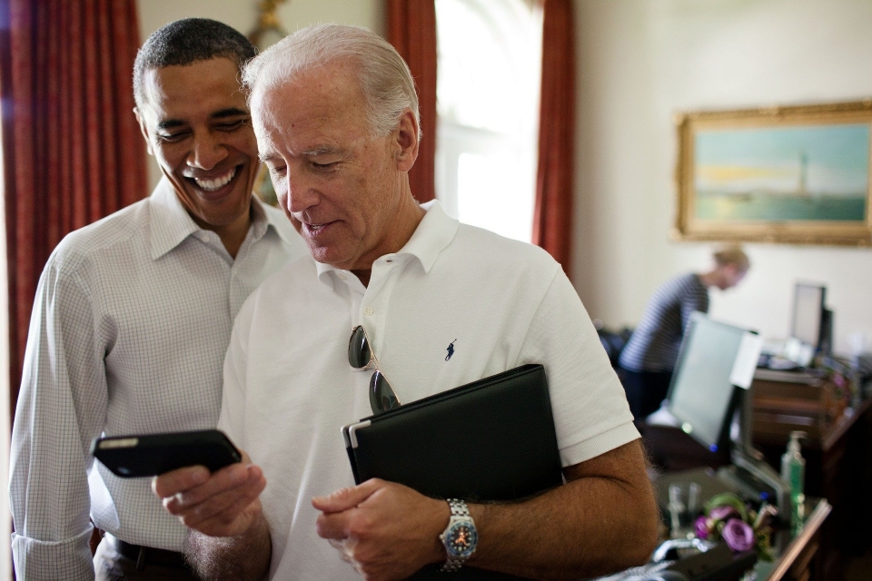 [사진 = 픽사베이 제공] 버락 오바마 전 대통령과 조 바이든 46대 미국 대통령 당선인